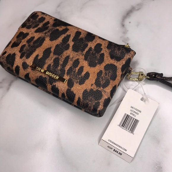 Steve Madden | Leopard Print Double Pouch Wristlet - Picture 3 of 7